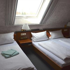 Dreibettzimmer